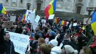 Jurnalistii straini au transmis din mijlocul Romaniei libere care a protestat in strada. Impresionati de forta uimitoare a poporului, ziaristii au transmis emotia de la Bucuresti
