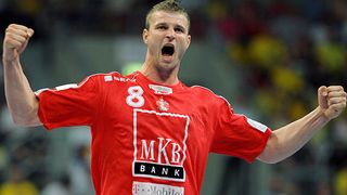 Astazi se comemoreaza 8 ani de la disparitia handbalistului Marian Cozma! Uite cum il omagiaza fostii lui colegi de la nationala