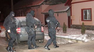 Mascatii au arestat mai multe persoane care ar fi participat la operatiunea anchetata de Kovesi, in 2006