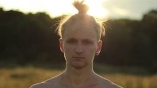 Unul dintre cei mai buni practicanti de parkour din Romania a murit calcat de tren. Tanarul avea doar 20 de ani