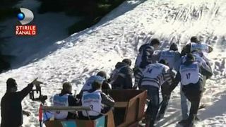 Concursuri inedite pe partia de la Palnitis! Sibienii s-au intrecut in concurs de sanii, taiat busteni si bulgarit dinozauri.