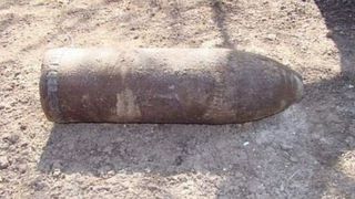 Un proiectil de aviatie de 250 de kilograme, gasit in zona Portului Giurgiu. Zona a fost evacuata