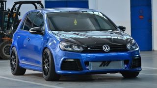 Asa arata masina in care au fost bagati 80.000 de euro (foto: Exelixis Motorsport)