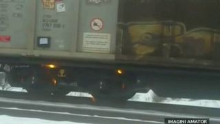 Pericol de incediu pe calea ferata! Un marfar circula cu scantei la roti