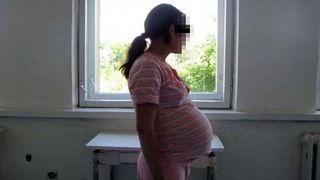 O minora cu afectiuni psihice din Targu Jiu a facut avort la 17 saptamani - Caz revoltator in Gorj