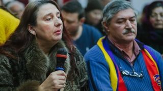 Femeia care a atacat OUG 14 la CAB a participat la dezbaterea de la MJ, fiind invitata de Florin Iordache in biroul sau