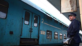 Studenti, nu va bucurati prea tare. Biletele gratuite cu trenul sunt doar pe ruta localitatea de domiciliu-institutia de invatamant