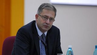 Directorul general al Aeroportului International din Cluj-Napoca, trimis in judecata pentru luare de mita