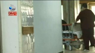 I-au dat trupul acasa pentru inmormantare, dar era altcineva! Batranul care trebuia sa fie ingropat zacea pe patul de spital, viu. Cum s-a intamplat totul si ce spune managerul spitalului