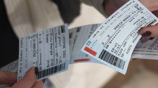 Senatul a respins limitarea gratuitatii pe CFR a studentilor. Urmeaza votul decisiv in Camera Deputatilor