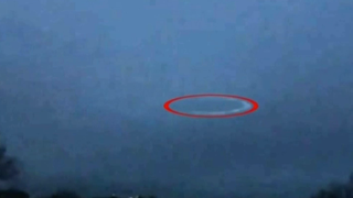 Aparitie misteriosa pe cer - Un cerc s-a aratat in inaltul cerului si lumea e pusa pe jar - Oare suntem singuri in Univers?