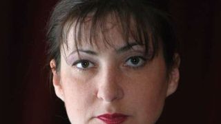 Fiica actritei din Satu Mare, ucise in urma cu doi ani, a plecat din tara! Mesajele tinerei sunt emotionante