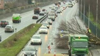 Este haos in Marea Britanie! Furtuna Doris face ravagii, iar britanicii sunt speriati - O femeie a murit