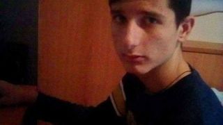 Povestea copilului diagnosticat cu o boala cumplita pentru care s-a mobilizat un oras intreg. Colegii si prietenii lui au facut un gest impresionant