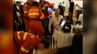 Incident la Parlament. Unui senator i s-a facut rau in timp ce manca la bufet. SMURDUL a venit de urgenta