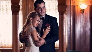 Trupul neinsufletit al Roxanei, tanara care si-a dat viata pentru fetita ei, ajunge pentru ultima data acasa