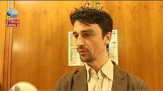 Deputatul care a mancat din gunoi in Parlament vorbeste. Care e semnificatia gestului si de ce prefera sa bea apa de la robinet