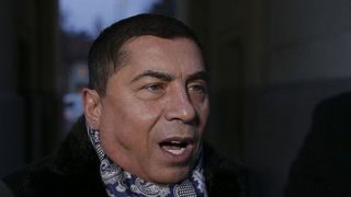 Firma de constructii a lui Vasile Turcu mergea atat de rau incat de la castiguri de milioane de euro obtinea in ultimul timp doar profituri derizorii! Compania afaceristului ajunsese sa piarda procese si cu "Oficiul National pentru Cultul Eroilor"