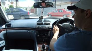 Ai masina cu volan pe dreapta? Autoritatile romane nu mai permit asa ceva