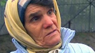 O batranica din judetul Olt sustine ca nepoata i-a luat toti banii si a lasat-o fara nimic. Ce s-ar fi intamplat, de fapt