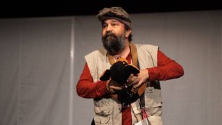 Fosta sotie a lui Ioan Gyuri Pascu regizeaza o piesa de teatru inspirata din versurile si cugetarile artistului! Premiera va avea loc la exact 6 luni de la moartea acestuia!