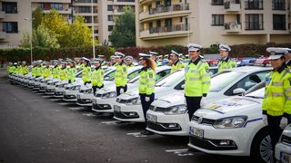 Politistii ameninta cu proteste. &bdquo;Nu putem accepta ca o femeie de serviciu sa castige mai bine decat noi, care alergam dupa hoti&rdquo;