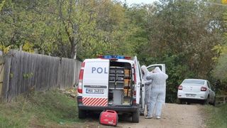 Caz socant in Vaslui - O femeie a nascut si si-a aruncat pruncul in foc - "Asa ceva nu s-a mai pomenit. Am mai auzit de pruncucideri, dar asa de sadice, niciodata"