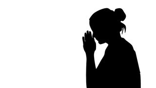 Ea este femeia din Iasi care are la picioare toti traficantii de droguri! Stie totul despre ei si vrea sa le dezvaluie toate secretele