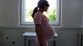 O femeie de 35 de ani a murit dupa ce a nascut la maternitatea din Timisoara. Era la a zecea sarcina