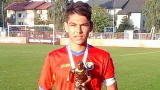 Situatie revoltatoare in Romania. Un copil de 16 ani, scos la licitatie pentru 20.000 de euro pentru a se plati niste datorii la Fisc. Cum s-a ajuns aici