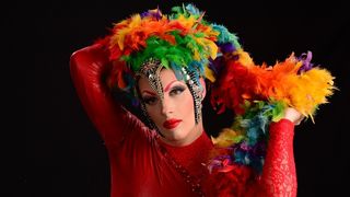 Premiera in Satu Mare. O femeie s-a transformat in barbat si le cere autoritatilor sa-i schimbe datele personale