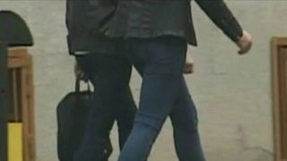 Profesor din Gorj, acuzat ca a intretinut relatii intime cu o eleva de 12 ani. A sedus-o pe internet si a profitat de ea vreme de 2 ani