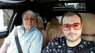 Tanarul a fost retinut. Secretul din spatele gestului extrem facut de tanarul de 22 de ani care a luat pe capota un politist. Ce l-a facut sa actioneze asa si cum s-a desfasurat operatiunea care a socat Capitala