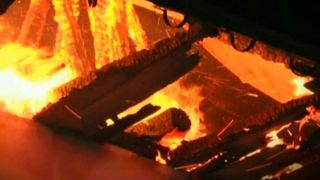 Incendiu de proportii in Chitila. Patru case au luat foc din temelii