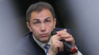 Lucian Isar, sotul Alinei Gorghiu, ramane sub supraveghere medicala. El a suferit un traumatism cranio-cerebral in urma unui accident rutier