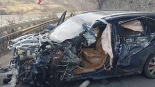 Asa arata, dupa accident, masina condusa de Lucian Isar