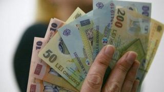 Anunt despre cresterea salariilor. Comisia Europeana asteapta dovezi ca Romania isi sustine cresterile de salarii si pensii