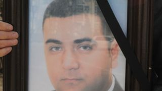 Romanul de 38 de ani, mort in Canada, a fost condus pe ultimul drum. Desenele fiicei sale au stat tot timpul la capataiul barbatului