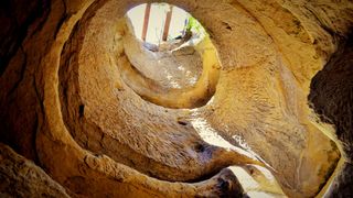 Locul mistic din Romania unde se spune ca toate dorintele se implinesc. I se spune &ldquo;Templul dorintelor&rdquo; sau &ldquo;Templul implinirii rugaciunilor&rdquo;