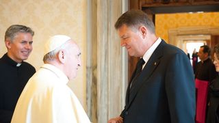 Klaus Iohannis: "L-am reinvitat pe Papa Francisc in Romania; a parut foarte interesat, daca se va putea, va veni"
