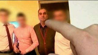 Fiul barbatului a carei imagine ar fi pe pachetele de tigari comercializate din toata Europa face dezvaluiri socante: "Il vedem pe tata peste tot"