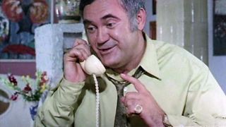 Ce a aparut la mormantul lui Dem Radulescu? Toata lumea se mira cand trece pe langa locul sau de veci