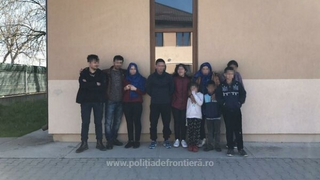 36 de migranti irakieni si sirieni au fost prinsi in ultimele 24 de ore incercand sa intre in Romania din Serbia