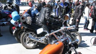 Spectacol la Cluj. Motociclistii au iesit pe strazi la un mars in atentia soferilor