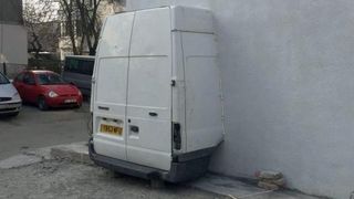 Renovare neobisnuita! Un roman si-a zidit o duba la apartament