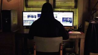 Ce risca "mentorii" jocului "Balena Albastra"? Politia Romana lanseaza un avertisment dur: nu va jucati cu vietile tinerilor!