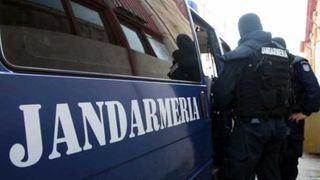 Scandal monstru in Braila. Un tanar de 23 de ani era pe cale sa isi omoare tatal in bataie. Politistii au intrat cu scuturile de protectie