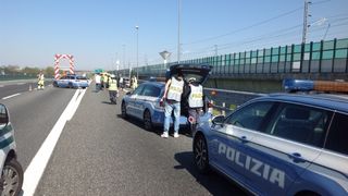 Celebru pilot de raliuri, ucis de o romanca pe o autostrada din Italia