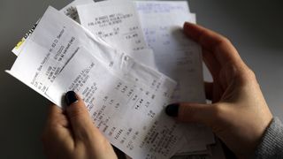 Un barbat din Arad a castigat 15.000 de euro la loteria bonurilor fiscale. ANAF refuza sa dea premiul