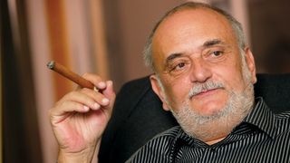 Fosta sotie a lui Dinu Patriciu, obligata sa-i achite datoriile milionarului decedat! Sabina a fost executata silit de doua ori intr-o zi, de o banca ce va recupera peste 50.000 de euro!